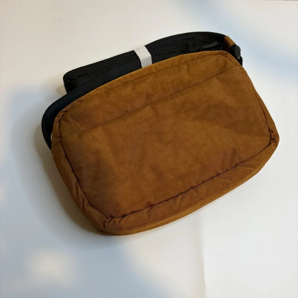 BAGGU camera crossbody